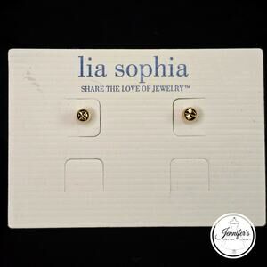 Lia Sophia NWT Traditional Retired Gold Tone Stud Earrings